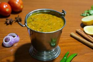 Dal Panchrangi