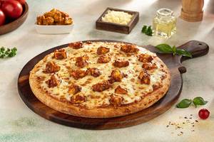 Kadhai Paneer Tikka Pizza