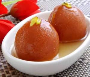 Garam Gulab Jamun [1 Piece]