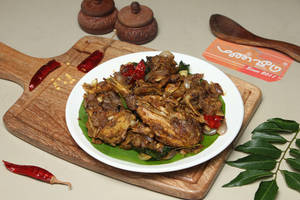 Nattu Kozhi Idichathu