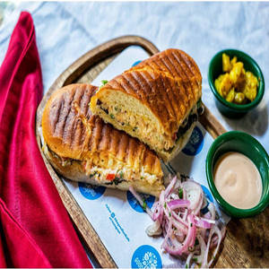 Chicken American Creamy Cocktail Sandwich