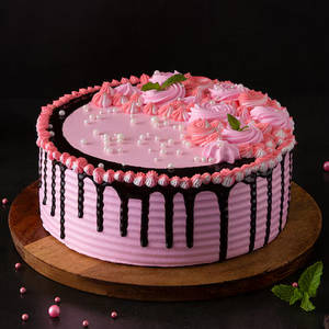 Eggless strawberry cake [450 g]