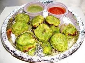 Paneer Tandoori Hariyali Momos