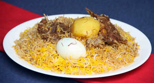 Special Non Veg Kolkata Mini Biryani [1 Piece Chicken & 1 Egg]