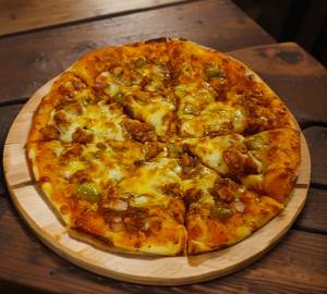 Chicken tandoori pizza