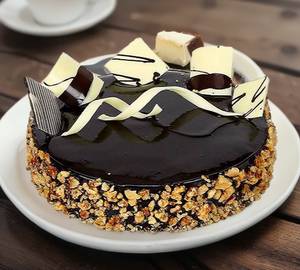 Crunchy Chocolate Cake