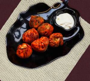 Paneer tandoori fry momos [6 pieces]