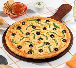 Corn Capsicum Olive Pizza