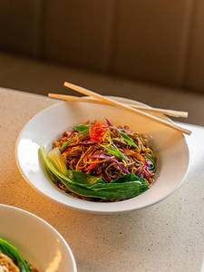 Veg Sesame Garlic Noodles