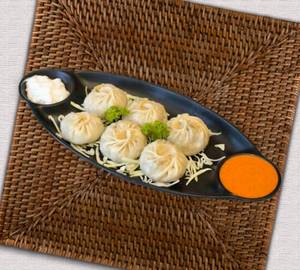 Veg steamed momos [6 pieces]