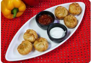 Cheese corn fried momos [6 pieces]