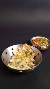 Masala Stuffed Naan