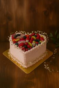 Heart Shaped Fruit Cake [1 KG]