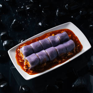 Crab Meat Cheung Fun In Asian Spicy Sauce