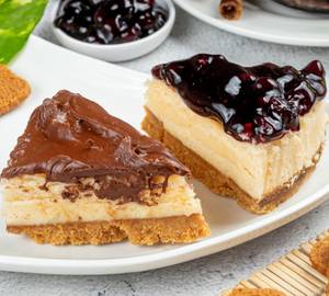 Blueberry + Nutella Cheesecake Slice