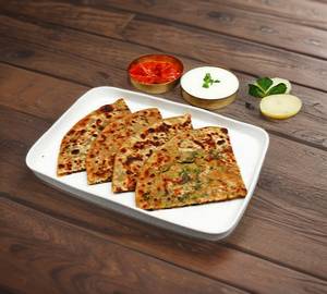 Paneer pyaaz paratha with curd and pickle