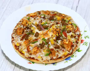 Chicken feast pizza