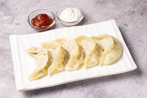 Chicken Steamed Momos [6 pieces]