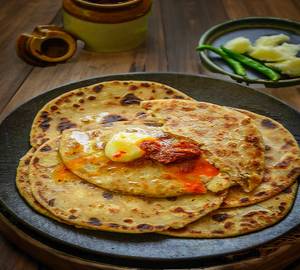 Tawa aloo paratha