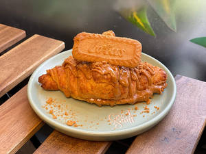 Biscoff Croissant