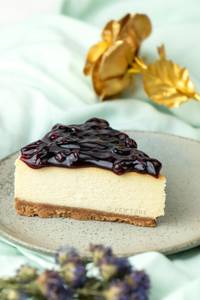 Eggless Blueberry Baked Cheesecake [1 Slice]