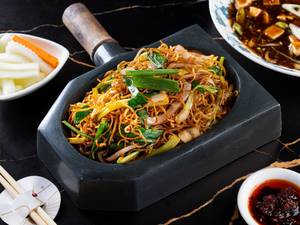 Hong Kong Fried Noodles Veg (Ak)