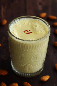 Uris Special Badam Milk 