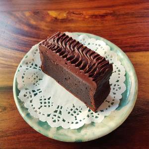 Dark Chocolate Fudge Cake [Gluten Free]
