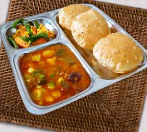 Puri sabji (atta)  [ 6 pieces ]