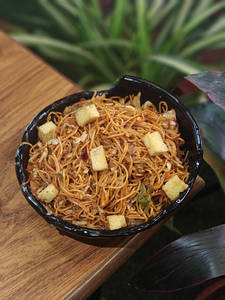 Schezwan Paneer Noodles