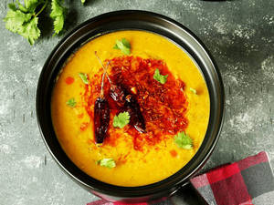 Dal Handi Lehsun Tadka