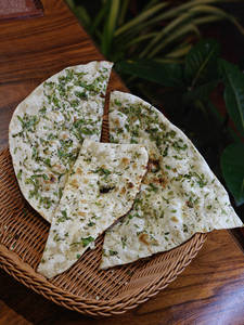 Pudina Butter Naan