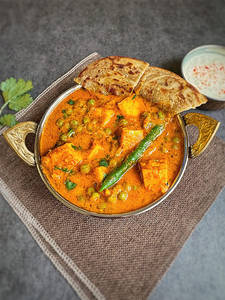 Matar Paneer