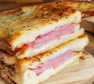 French toast with chicken Ham