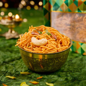 Badam Lacha (100g)