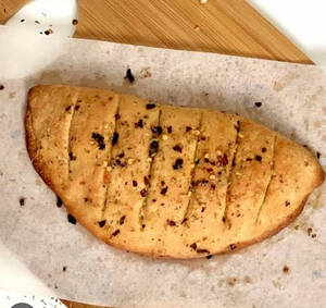 Paneer Stuffed Garlic Bread