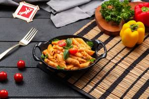 Veg. Pasta With Red Sauce