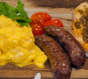 Scrambled Eggs with chicken sausage