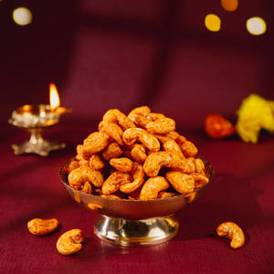Dry Roasted Sriracha Cashew