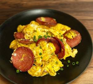 Scrambled Eggs with chicken salami