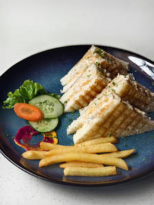 Creamy Grilled Chicken Sandwich