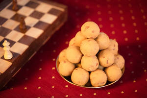 Besan Laddu 200 Gm