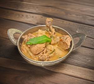 Bamboshoot Chicken Curry