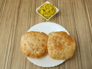 Poori [2 pieces] with masala
