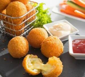 Chicken Cheese Balls (5 Pcs)
