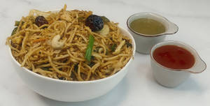 Schezwan Chicken Noodle