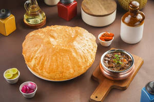 Chole Bhature (1 Pc)