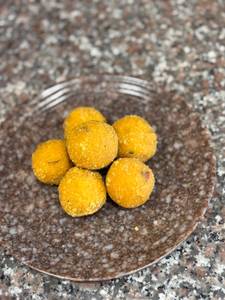 Besan Laddu