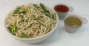Veg Hakka Noodles