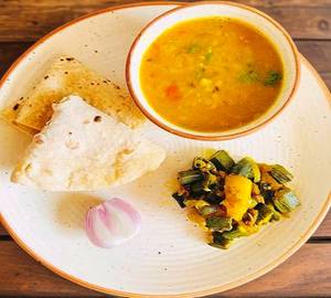 4 tawa roti with sabji